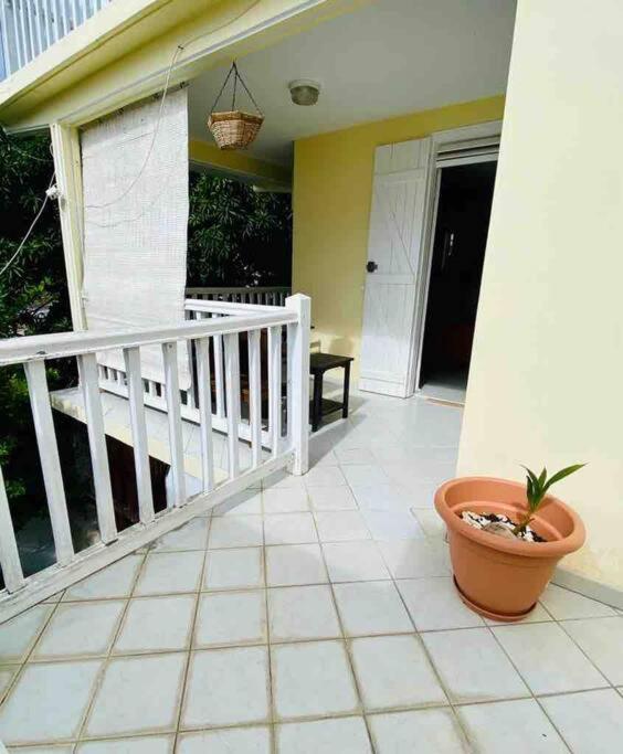 Habitation Nala Proche Bourg Apartment Terre-De-Haut Exterior photo